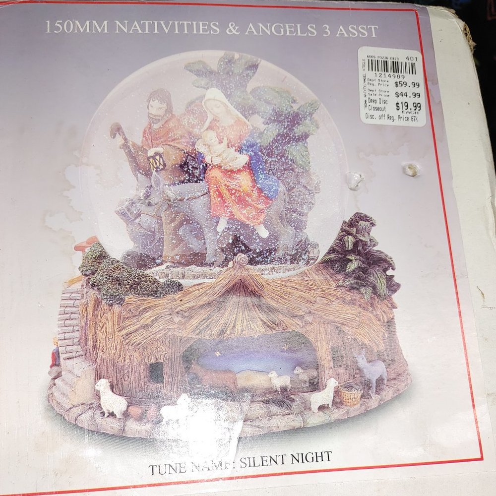 Nativity Scene Snow globe